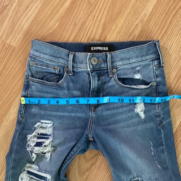 Express Stretch + Performance
Cropped Skinny Jeans Women's 0 Mid Rise Distressed - Picture 8 of 13